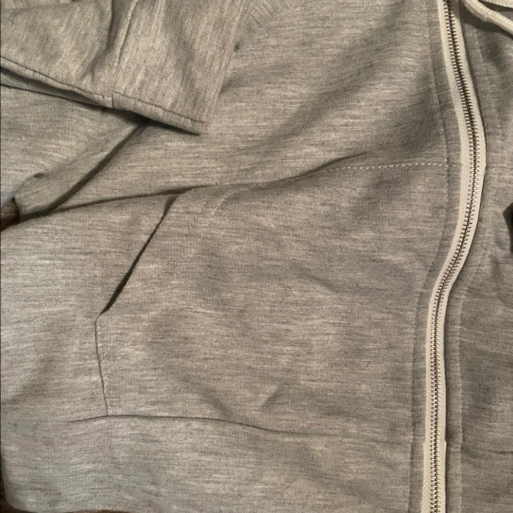 Cropped sweater - Picture 2 of 2
